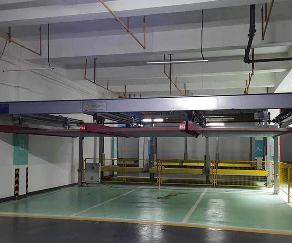 重庆市立体车库中防坠结构的两种使用形式